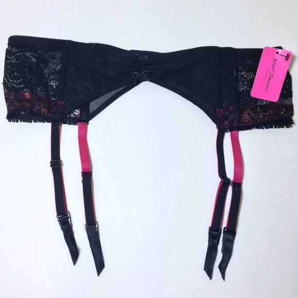 NWT! 3 PC SET  Bra, Thong & Garter Black Rose Lace w Pink Satin - Picture 10 of 14